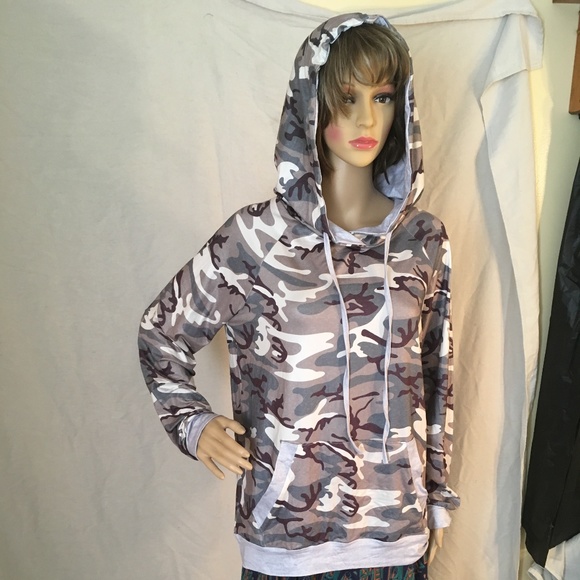 NIB LILY POSH Camo Hoodie w/drawstring & pocket M - Picture 3 of 5